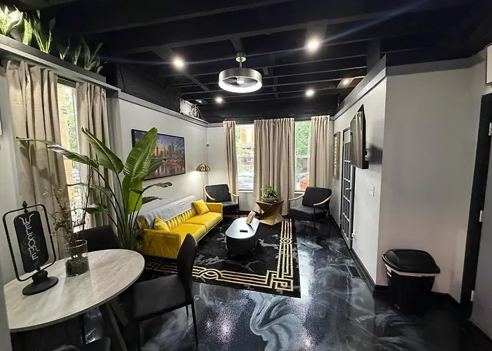 Stylish Cozy 1br Near Downtown
